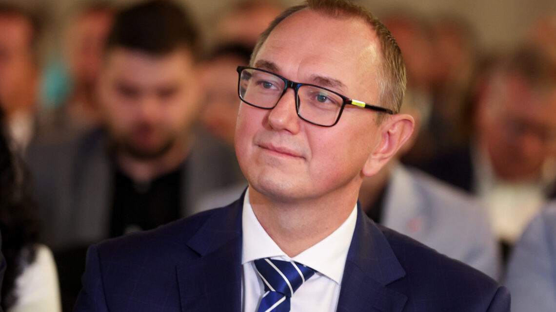 Krzysztof Woźniak nowym prezesem PZHL
